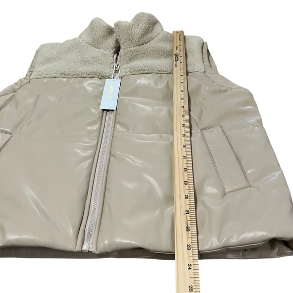 Gilli Cream Fleece Vest - Picture 13 of 13